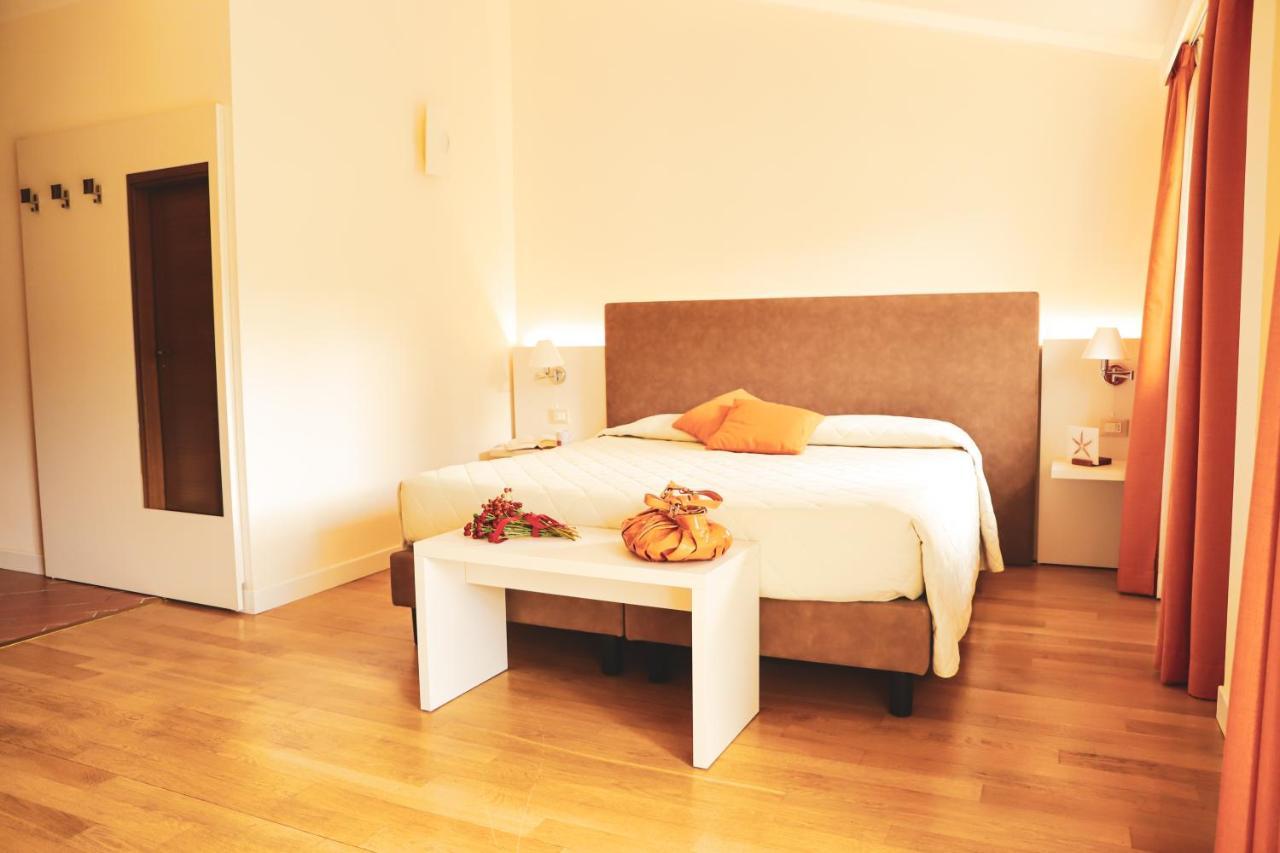 Ca Del Moro Resort & Spa Понтремоли Екстериор снимка